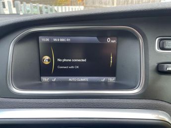 Volvo V40 1.6 T4 SE Hatchback 5dr Petrol Powershift Euro 5 (s/s) (180 ps)