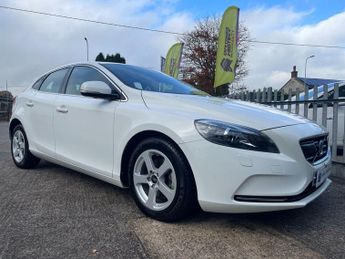 Volvo V40 1.6 T4 SE Hatchback 5dr Petrol Powershift Euro 5 (s/s) (180 ps)