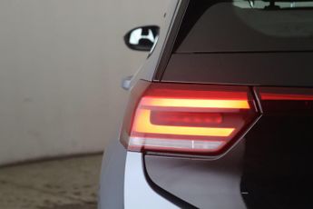Volkswagen ID.3 Pro 58kWh Life Auto 5dr