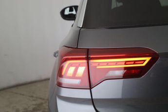 Volkswagen T-Roc 1.5 TSI Style DSG Euro 6 (s/s) 5dr