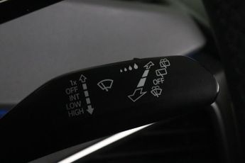 Volkswagen ID.3 Pro 58kWh Life Auto 5dr