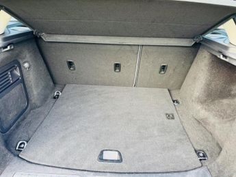 Land Rover Range Rover Evoque 2.2 SD4 Dynamic Auto 4WD Euro 5 (s/s) 5dr