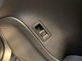 Volkswagen Touareg 3.0 TDI V6 BlueMotion Tech R-Line Plus Tiptronic 4WD Euro 6 (s/s