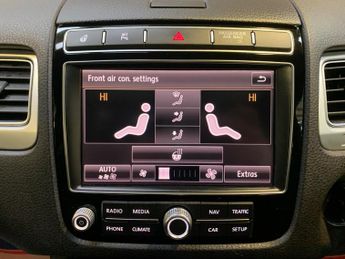 Volkswagen Touareg 3.0 TDI V6 BlueMotion Tech R-Line Plus Tiptronic 4WD Euro 6 (s/s