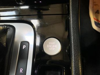 Volkswagen Touareg 3.0 TDI V6 BlueMotion Tech R-Line Plus Tiptronic 4WD Euro 6 (s/s