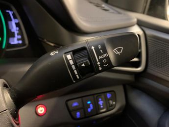 Hyundai IONIQ 1.6 h-GDi Premium SE DCT Euro 6 (s/s) 5dr