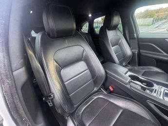Jaguar F-PACE 2.0 D180 R-Sport Auto AWD Euro 6 (s/s) 5dr