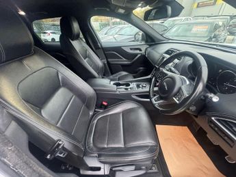 Jaguar F-PACE 2.0 D180 R-Sport Auto AWD Euro 6 (s/s) 5dr