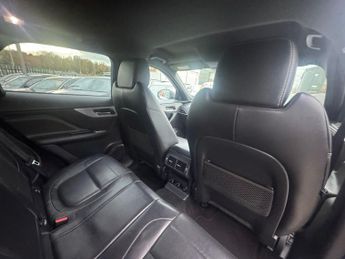 Jaguar F-PACE 2.0 D180 R-Sport Auto AWD Euro 6 (s/s) 5dr