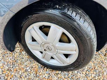 Renault Scenic 1.9 dCi FAP Oasis 5dr