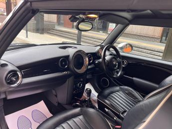 MINI Convertible 1.6 Cooper S Auto Euro 5 2dr