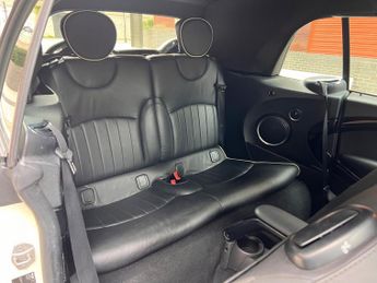 MINI Convertible 1.6 Cooper S Auto Euro 5 2dr