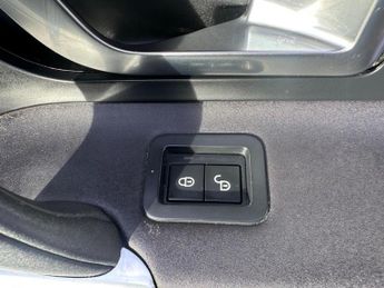 Land Rover Discovery Sport 2.0 SD4 SE Tech Auto 4WD Euro 6 (s/s) 5dr