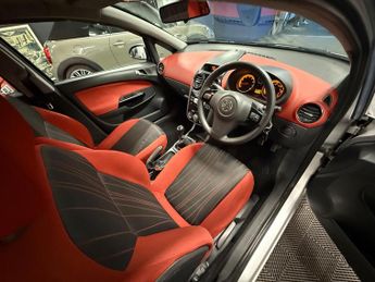 Vauxhall Corsa 1.4i 16v Club 5dr