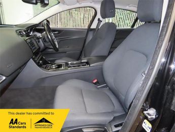 Jaguar XE 2.0d SE Auto Euro 6 (s/s) 4dr