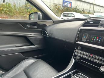 Jaguar XE 2.0d Portfolio Auto Euro 6 (s/s) 4dr