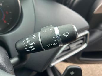 Jaguar XE 2.0d Portfolio Auto Euro 6 (s/s) 4dr