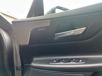 Jaguar XE 2.0d Portfolio Auto Euro 6 (s/s) 4dr