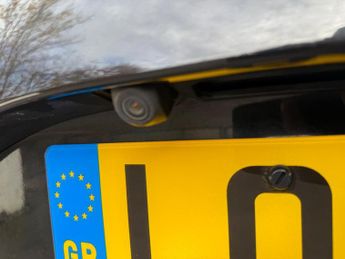 Toyota Yaris 1.5 VVT-h Icon Tech E-CVT Euro 6 (s/s) 5dr