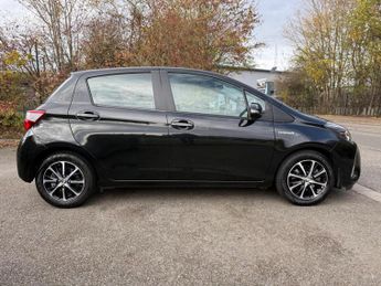 Toyota Yaris 1.5 VVT-h Icon Tech E-CVT Euro 6 (s/s) 5dr