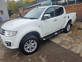 Mitsubishi L200 2.5 DI-D Barbarian Pickup Double Cab 4dr Diesel Auto 4WD Euro 5 