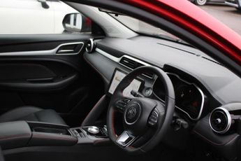 MG MG ZS 51.1kWh Trophy Auto 5dr
