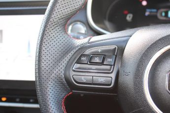 MG MG ZS 51.1kWh Trophy Auto 5dr