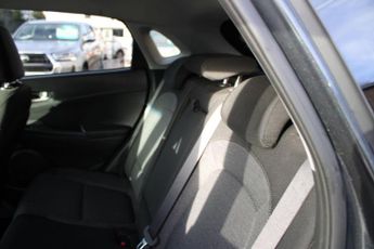 Hyundai KONA 64kWh Premium Auto 5dr (10.5kW Charger)