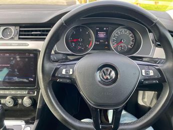 Volkswagen Passat 2.0 TDI BlueMotion Tech SE Estate 5dr Diesel DSG Euro 6 (s/s) (1