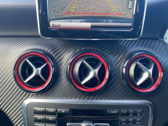 Mercedes-Benz A Class 2.0 A250 BlueEfficiency Engineered by AMG 7G-DCT Euro 6 (s/s) 5d