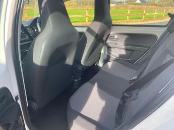 Volkswagen up! 1.0 High up! ASG Euro 5 5dr