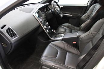 Volvo XC60 2.4 D4 R-Design Lux Nav Auto AWD Euro 6 (s/s) 5dr