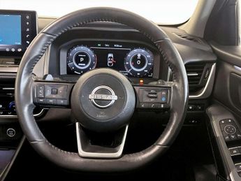 Nissan Qashqai 1.3 DIG-T MHEV N-Connecta XTRON Euro 6 (s/s) 5dr