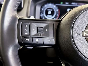 Nissan Qashqai 1.3 DIG-T MHEV N-Connecta XTRON Euro 6 (s/s) 5dr