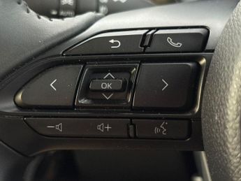 Toyota Aygo X 1.0 VVT-i Edge Hatchback 5dr Petrol x-shift Euro 6 (s/s) (72 ps)