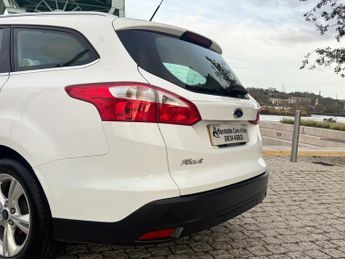 Ford Focus 1.6 Zetec Powershift Euro 5 5dr