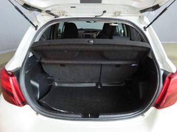 Toyota Yaris 1.5 VVT-h Design E-CVT Euro 6 5dr