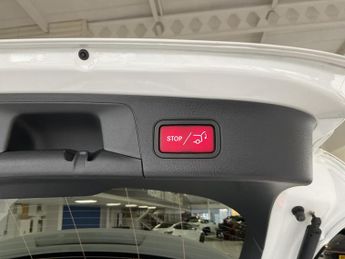 Mercedes-Benz Eqa 250+ SPORT