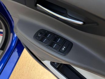 Jaguar XE 2.0d Portfolio Auto Euro 6 (s/s) 4dr