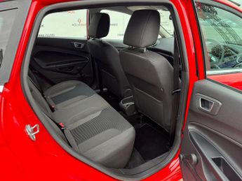 Ford Fiesta 1.0T EcoBoost Zetec Powershift Euro 6 5dr