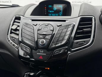 Ford Fiesta 1.0T EcoBoost Zetec Powershift Euro 6 5dr