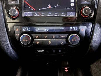 Nissan Qashqai 1.3 DIG-T N-Connecta Euro 6 (s/s) 5dr