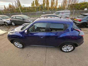 Nissan Juke 1.6 N-Connecta XTRON Euro 6 5dr