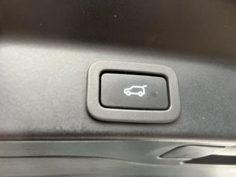 Jaguar F-PACE 2.0 D180 R-Sport Auto AWD Euro 6 (s/s) 5dr
