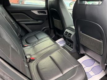 Jaguar F-PACE 2.0 D180 R-Sport Auto AWD Euro 6 (s/s) 5dr