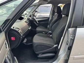 Citroen Grand C4 Picasso 1.6 HDi VTR+ EGS6 Euro 4 5dr