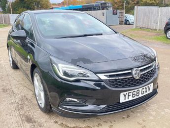 Vauxhall Astra 1.6 CDTi ecoTEC BlueInjection SRi Nav Euro 6 (s/s) 5dr