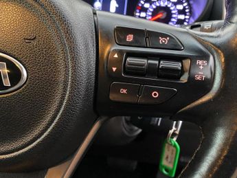 Kia Sorento 2.2 CRDi KX-2 Auto AWD Euro 6 (s/s) 5dr