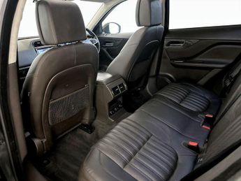 Jaguar F-PACE 2.0 D180 Portfolio Auto AWD Euro 6 (s/s) 5dr