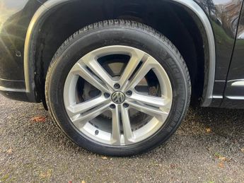Volkswagen Tiguan 2.0 TDI BlueMotion Tech R-Line DSG 4WD Euro 6 (s/s) 5dr
